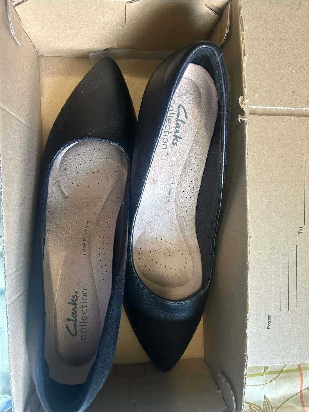 Clarks Black Leather Pointed-Toe Mid Heel Pumps
